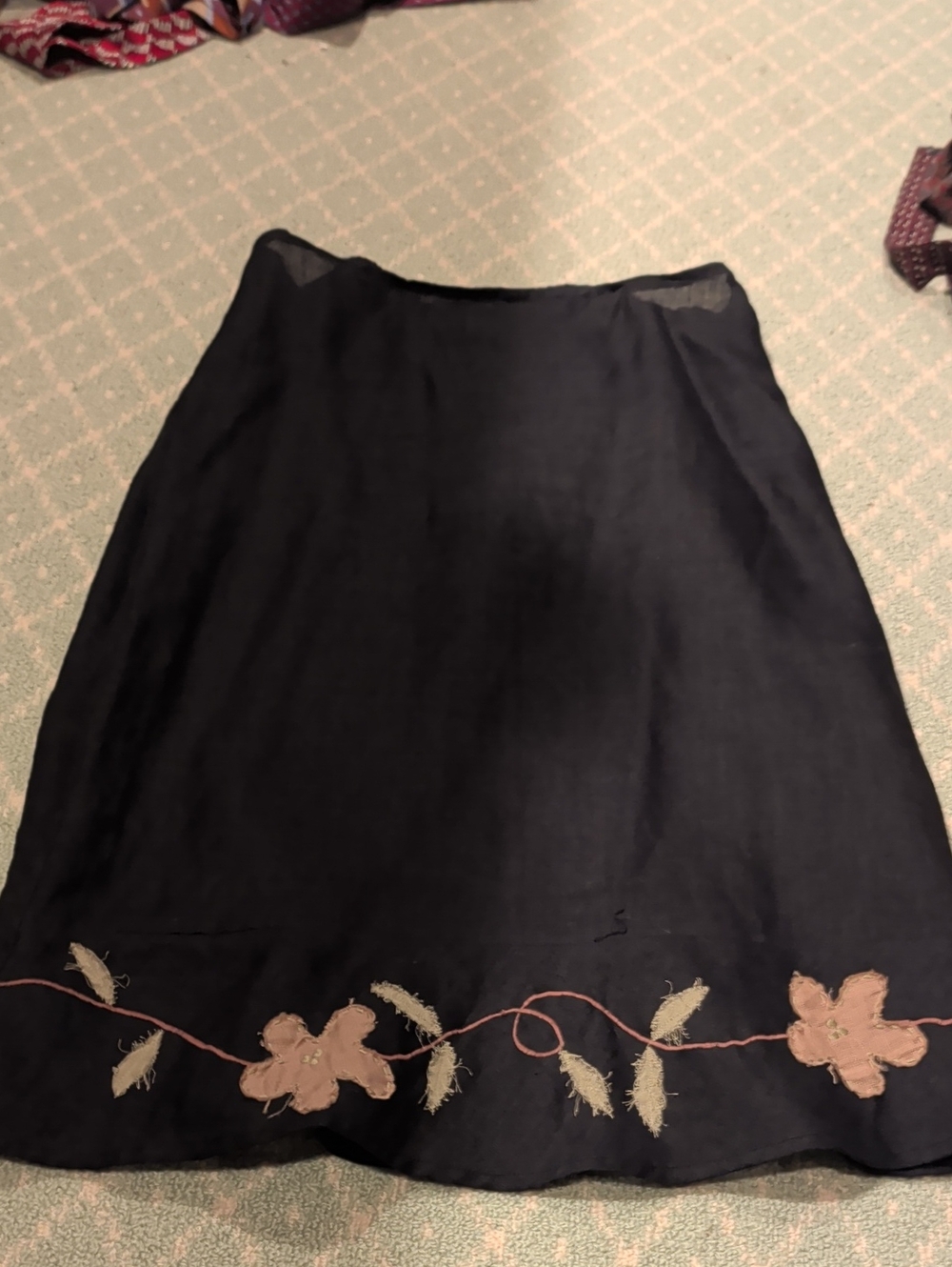 Black Floral-Embroidered linen A-Line Skirt.